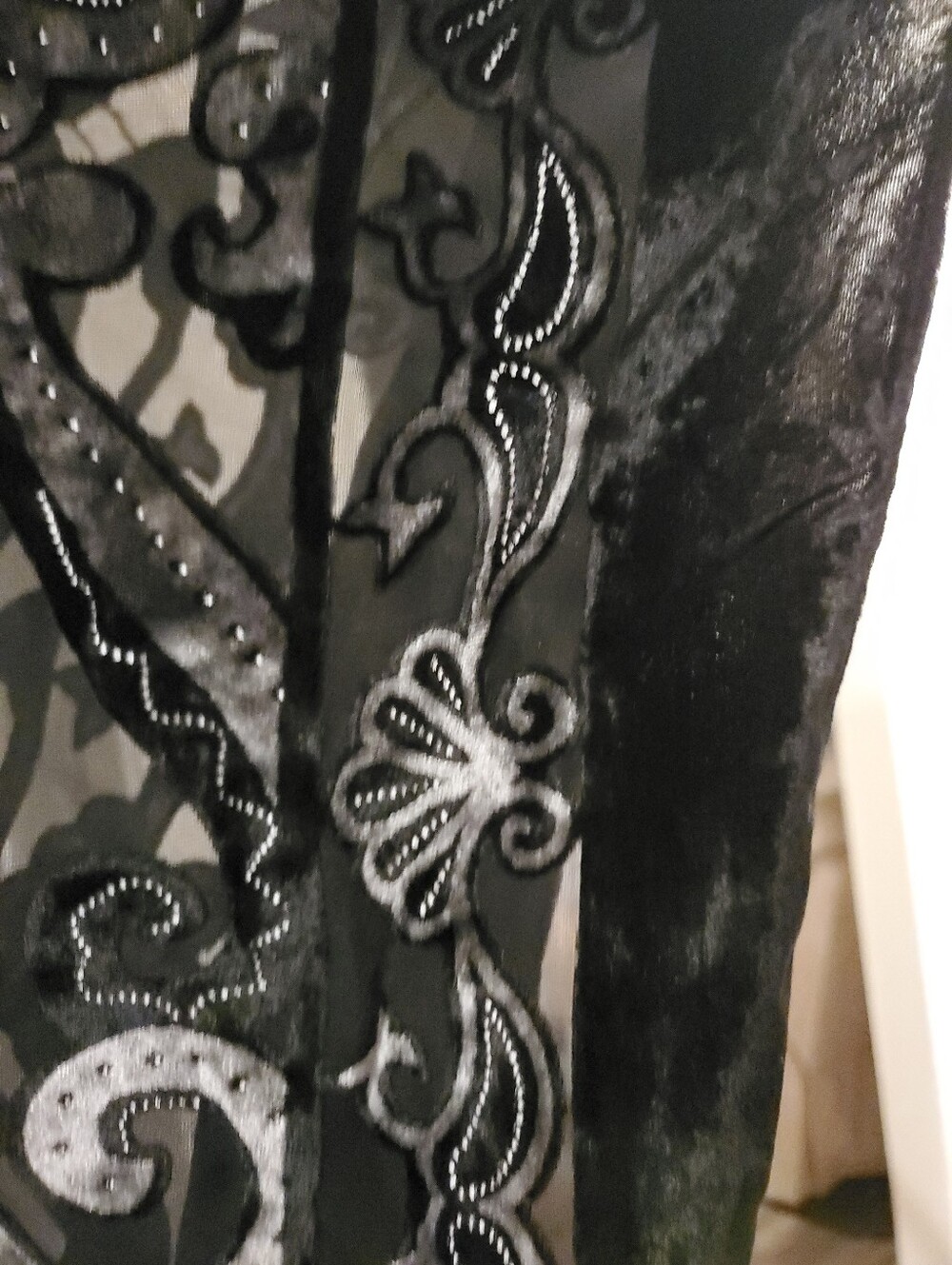 Torrid Embellished Burnout Ruana - Picture 7 of 12